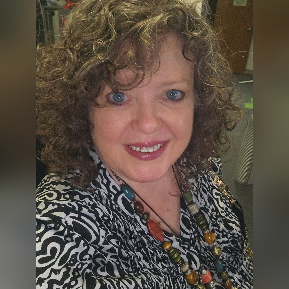 Meet your Posher, Sandra